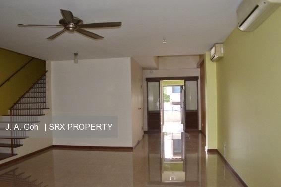 Goldenhill Villas (D19), Terrace #211975201